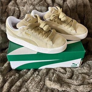 Puma Suede XL – Women’s 9 – Putty/Warm White – NEW